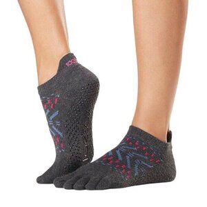 TOESOX Low Rise Full Toe Size M {8.5-10.5} Festival Grip Socks Pilate Yoga ~ NWT